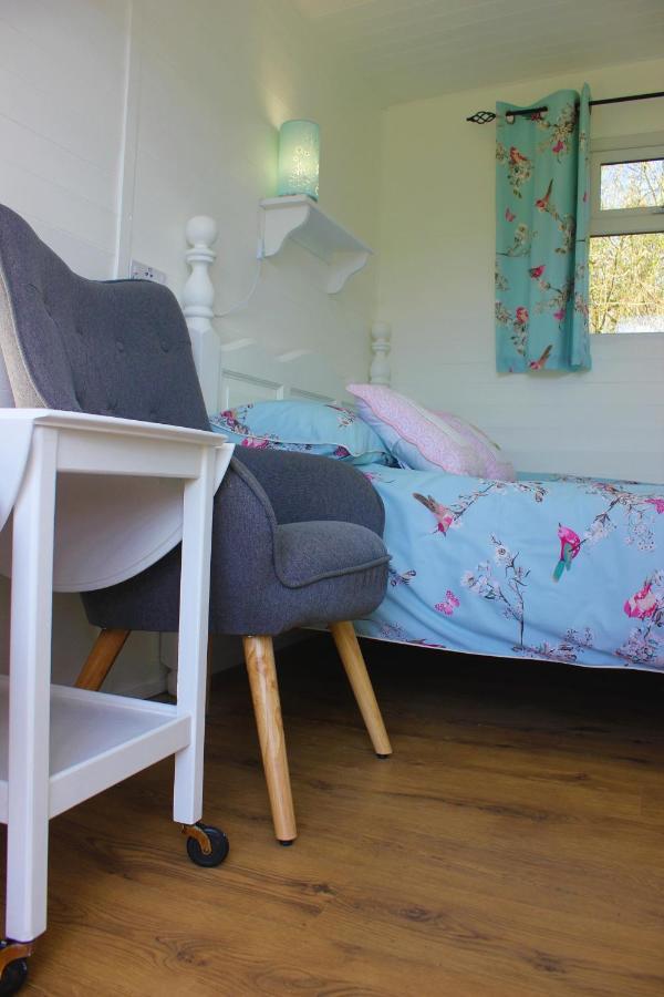 Hopgarden Glamping Luxury Shepherds Huts Wadhurst Extérieur photo