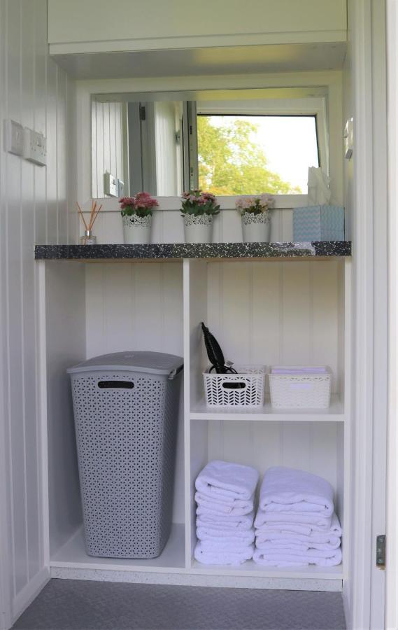 Hopgarden Glamping Luxury Shepherds Huts Wadhurst Extérieur photo