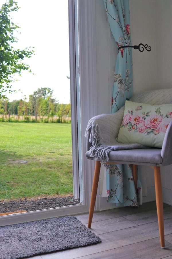 Hopgarden Glamping Luxury Shepherds Huts Wadhurst Extérieur photo