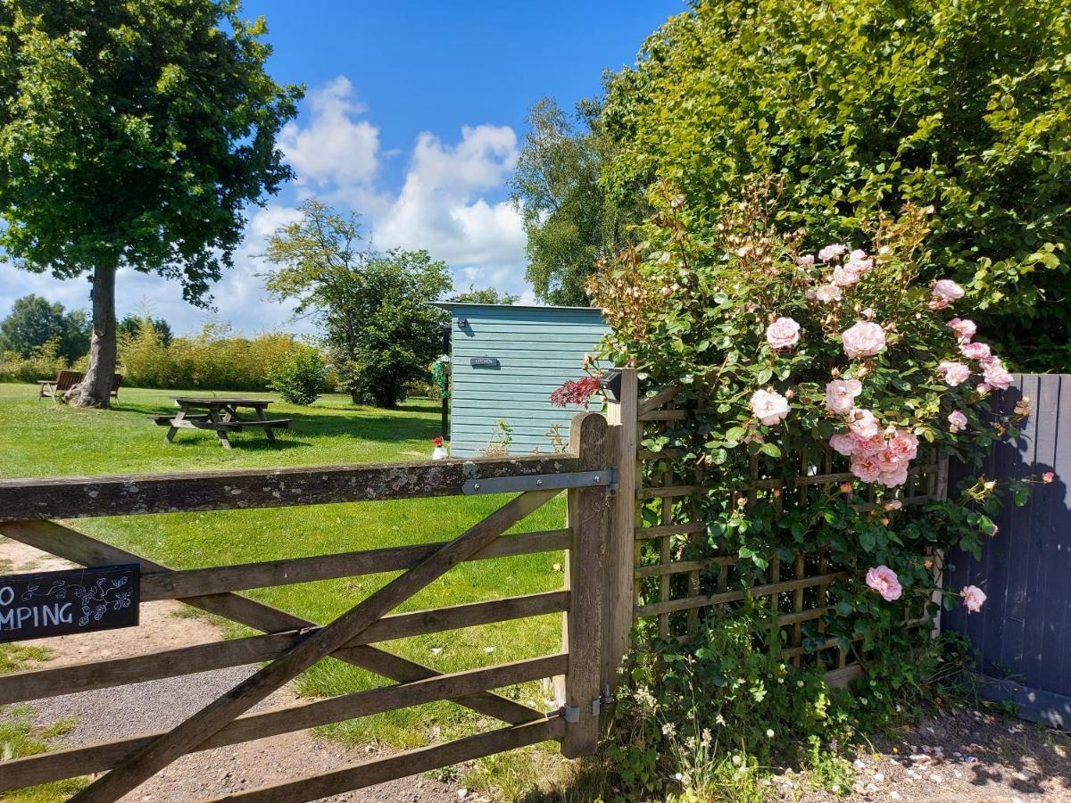 Hopgarden Glamping Luxury Shepherds Huts Wadhurst Extérieur photo