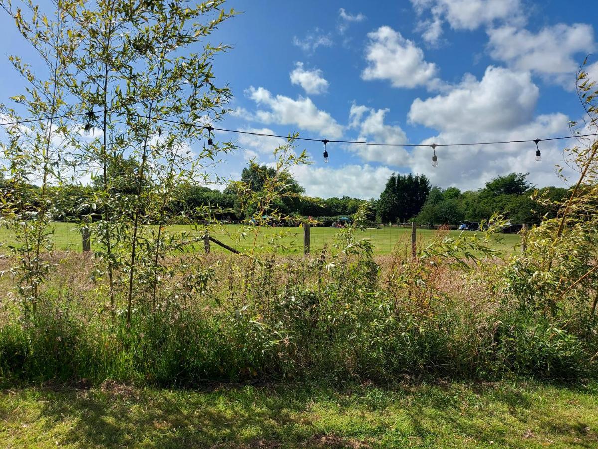 Hopgarden Glamping Luxury Shepherds Huts Wadhurst Extérieur photo